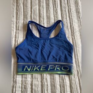 Nike sports bra. Perfect for working out.